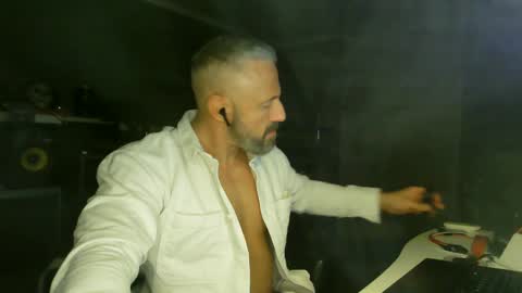 Snapshot of ruffi77 chatting on 02-24-25, 07:19 Chico que rico Caliente online show from 02-24-25, 07:19