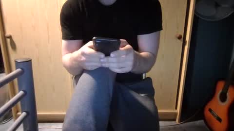 rugby_boy200 online show from 04-04-26, 02:58