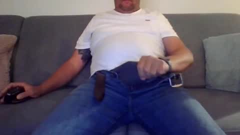 Snapshot of runner_1978 chatting on 09-21-25, 08:10 runner_1978 online show from 09-21-25, 08:10