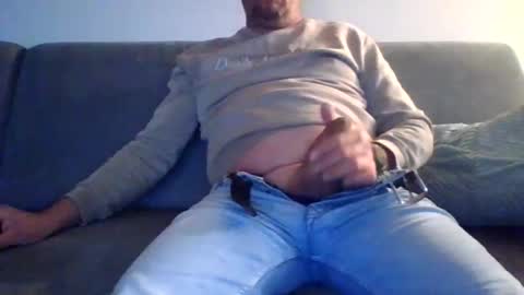 Snapshot of runner_1978 chatting on 04-14-26, 09:54 runner_1978 online show from 04-14-26, 09:54