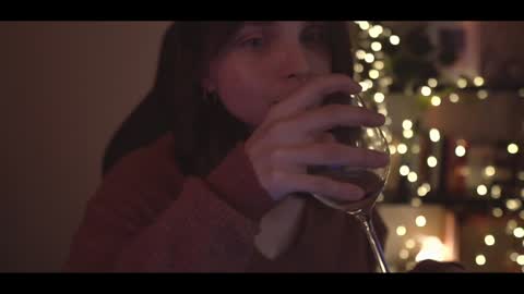 Snapshot of running_with_the_wolves chatting on 12-27-24, 11:10 Elena online show from 12-27-24, 11:10