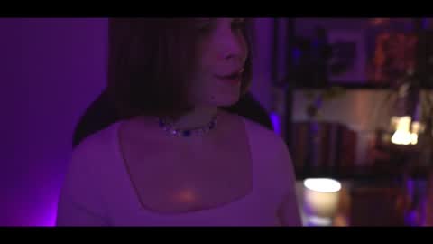 Snapshot of running_with_the_wolves chatting on 03-05-25, 10:32 Elena online show from 03-05-25, 10:32