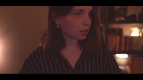 Snapshot of running_with_the_wolves chatting on 10-24-25, 10:50 Elena online show from 10-24-25, 10:50