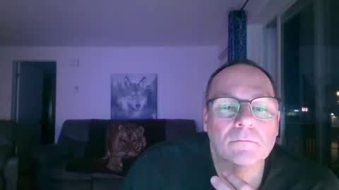 Snapshot of rushse886410 chatting on 06-03-26, 02:14 rushse886410 online show from 06-03-26, 02:14