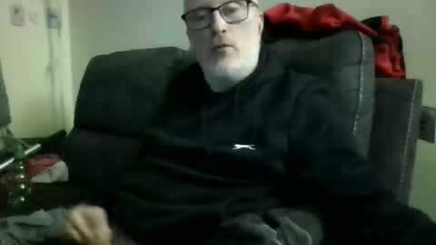 rusty69x online show from 12-19-25, 04:19