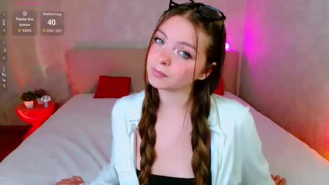 Snapshot of ruta_ chatting on 07-14-26, 04:34 RutaYoung online show from 07-14-26, 04:34
