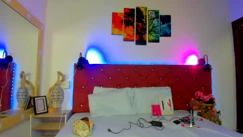 Ruth online show from 11-25-25, 01:33