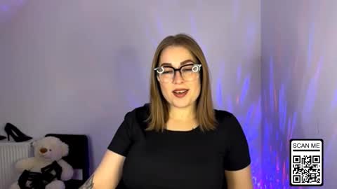 Snapshot of ruthless_111 chatting on 10-26-25, 06:58 Nika online show from 10-26-25, 06:58