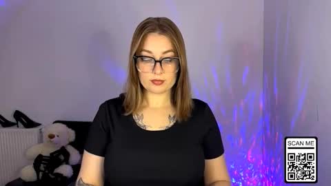 Snapshot of ruthless_111 chatting on 10-28-25, 07:38 Nika online show from 10-28-25, 07:38