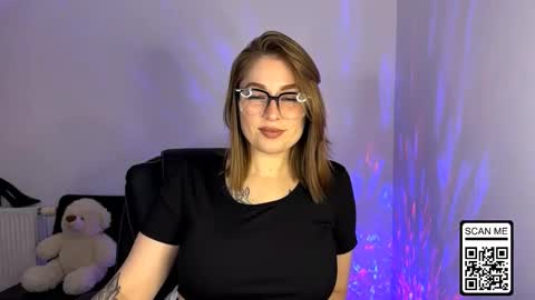 Snapshot of ruthless_111 chatting on 11-13-25, 06:51 Nika online show from 11-13-25, 06:51