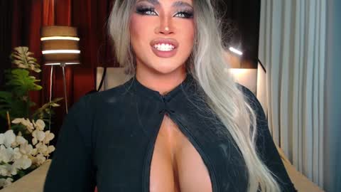 Snapshot of ruthlessmistressx chatting on 12-29-24, 06:56 Samantha online show from 12-29-24, 06:56