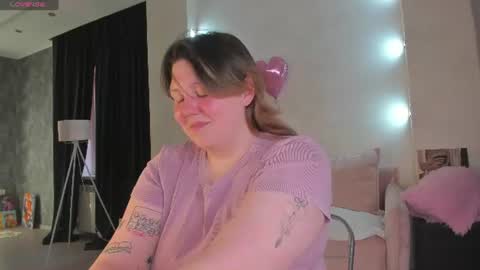Snapshot of rutholiver chatting on 06-19-26, 09:24 Ruth GMT2 Mon 10 AM - 4 PM Tue 10 AM - 4 PM Thu 3-9 AM Fri 10 AM - 4 PM Sun 10 AM - 4 PM. online show from 06-19-26, 09:24