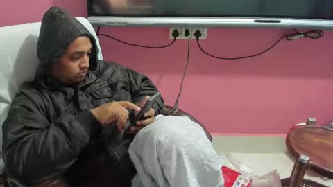 rwb17 online show from 12-21-25, 05:14