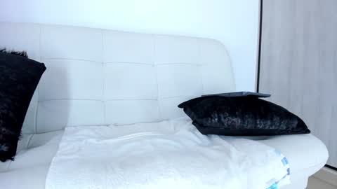 Ryan  online show from 12-22-24, 05:34