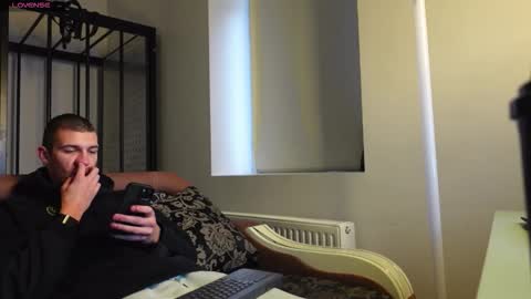 RYAN DOZER online show from 11-19-25, 07:30