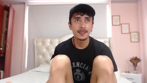 Snapshot of ryan_maxy chatting on 01-22-25, 05:17 ryan online show from 01-22-25, 05:17
