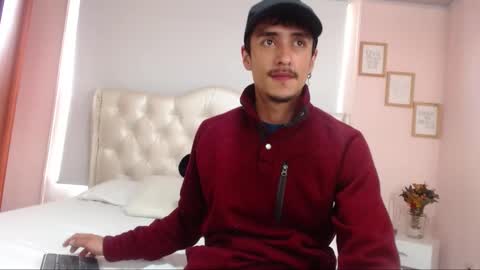 Snapshot of ryan_maxy chatting on 01-25-25, 03:30 ryan online show from 01-25-25, 03:30