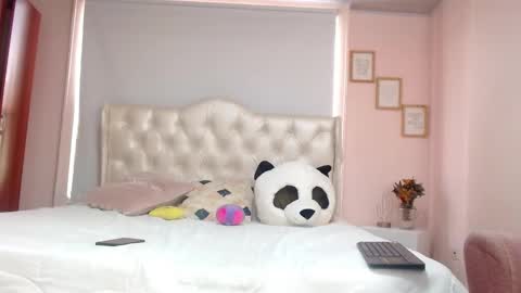 Snapshot of ryan_maxy chatting on 02-01-25, 08:05 ryan online show from 02-01-25, 08:05