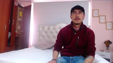 Snapshot of ryan_maxy chatting on 02-03-25, 01:19 ryan online show from 02-03-25, 01:19