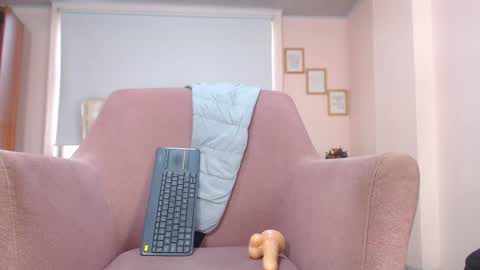 Snapshot of ryan_maxy chatting on 03-02-25, 06:30 ryan online show from 03-02-25, 06:30