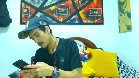 Snapshot of ryan_maxy chatting on 10-12-25, 03:05 ryan online show from 10-12-25, 03:05