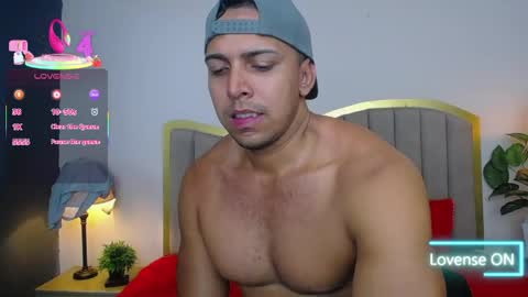 Snapshot of ryan_nesson chatting on 05-25-26, 07:20 Ryan online show from 05-25-26, 07:20
