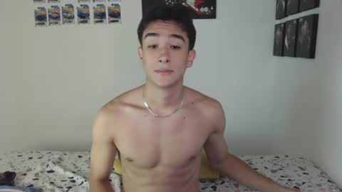 Snapshot of ryan_valentine17 chatting on 06-30-26, 08:32 ryan online show from 06-30-26, 08:32