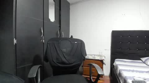 Snapshot of ryan_xc1 chatting on 06-10-26, 02:56 ryan_xc1 online show from 06-10-26, 02:56