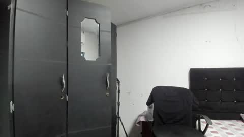 Snapshot of ryan_xc1 chatting on 06-19-26, 03:49 ryan_xc1 online show from 06-19-26, 03:49