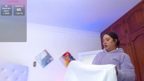 Hanna  online show from 01-02-25, 03:29