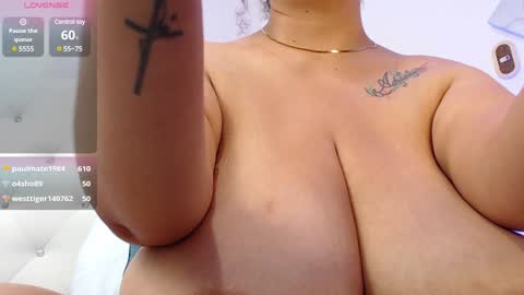 Hanna  online show from 01-08-25, 01:42