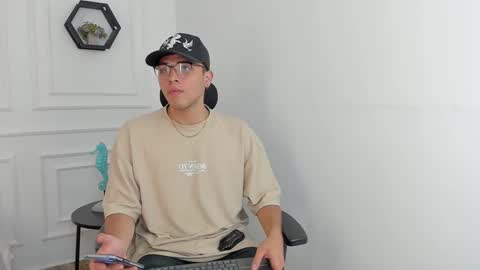 Ryan  online show from 10-29-25, 03:25