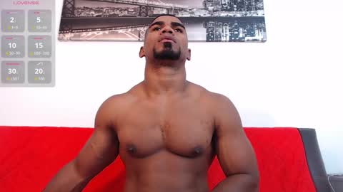 Instagram  Ryandwrn online show from 09-28-25, 05:18