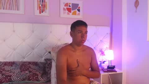 Snapshot of ryder_n_violet chatting on 01-19-25, 07:26 Ryder and Violet online show from 01-19-25, 07:26