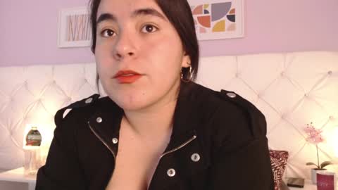 Snapshot of ryder_n_violet chatting on 01-28-25, 03:25 Ryder and Violet online show from 01-28-25, 03:25