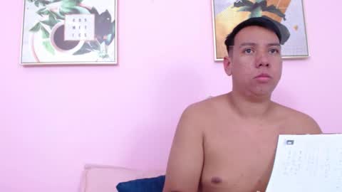 Snapshot of ryder_n_violet chatting on 02-20-25, 05:12 Ryder and Violet online show from 02-20-25, 05:12