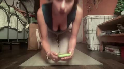 rylanxoxo online show from 11-19-25, 04:12