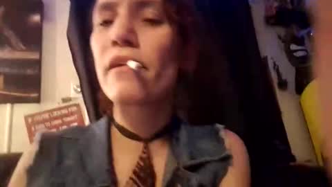 Snapshot of ryliemackenzie93 chatting on 05-04-26, 10:11 ryliemackenzie93 online show from 05-04-26, 10:11