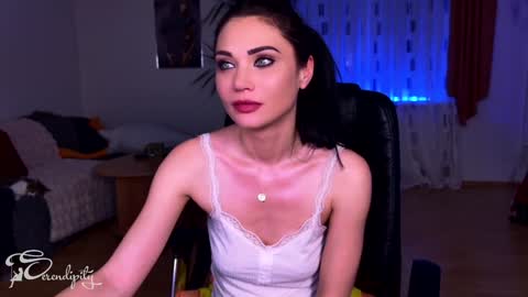 Snapshot of s3r3ndipity chatting on 02-05-25, 03:55 Y      online show from 02-05-25, 03:55