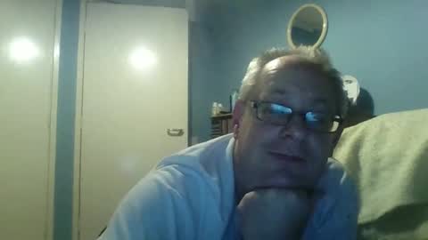 s536sny18 online show from 10-10-25, 08:41