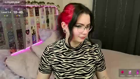 Kate online show from 02-26-25, 08:04