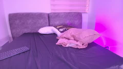 Snapshot of s_sofia_ chatting on 06-07-26, 07:17 s_sofia_ online show from 06-07-26, 07:17