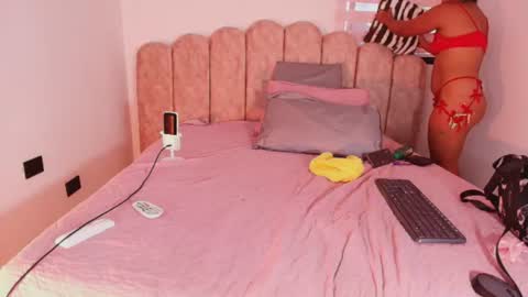 Snapshot of s_sofia_ chatting on 07-06-26, 07:16 s_sofia_ online show from 07-06-26, 07:16