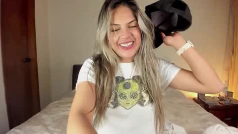 Leslie Beltrn online show from 02-07-26, 04:49