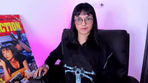 Snapshot of saam_collins69 chatting on 02-01-26, 10:19 Val online show from 02-01-26, 10:19