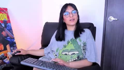 Snapshot of saam_collins69 chatting on 02-24-26, 04:10 Val online show from 02-24-26, 04:10