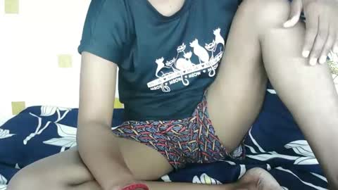 Snapshot of saanvi_indian chatting on 10-11-25, 05:11 saanu online show from 10-11-25, 05:11