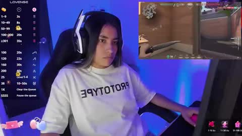 Angie  online show from 11-12-25, 09:58