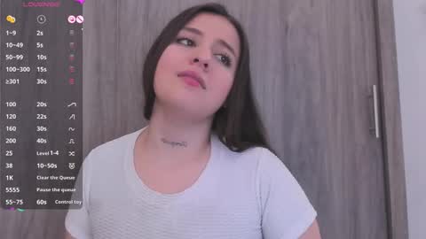 Snapshot of sabrina_lennox chatting on 03-22-26, 01:42 Sabrina Maria online show from 03-22-26, 01:42