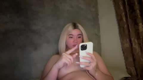 Sabrina Miller  not into cheap  online show from 12-04-24, 01:36